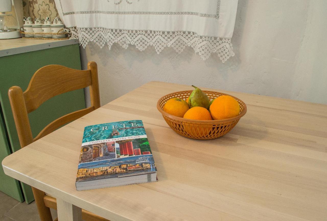 Feneri 3 -Cozy Rustic Apt 20' From Elafonisi Beach Exterior photo