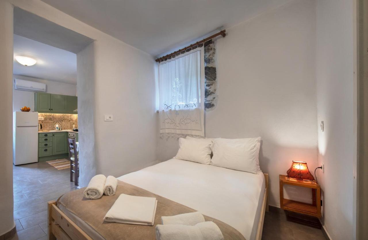 Feneri 3 -Cozy Rustic Apt 20' From Elafonisi Beach Exterior photo