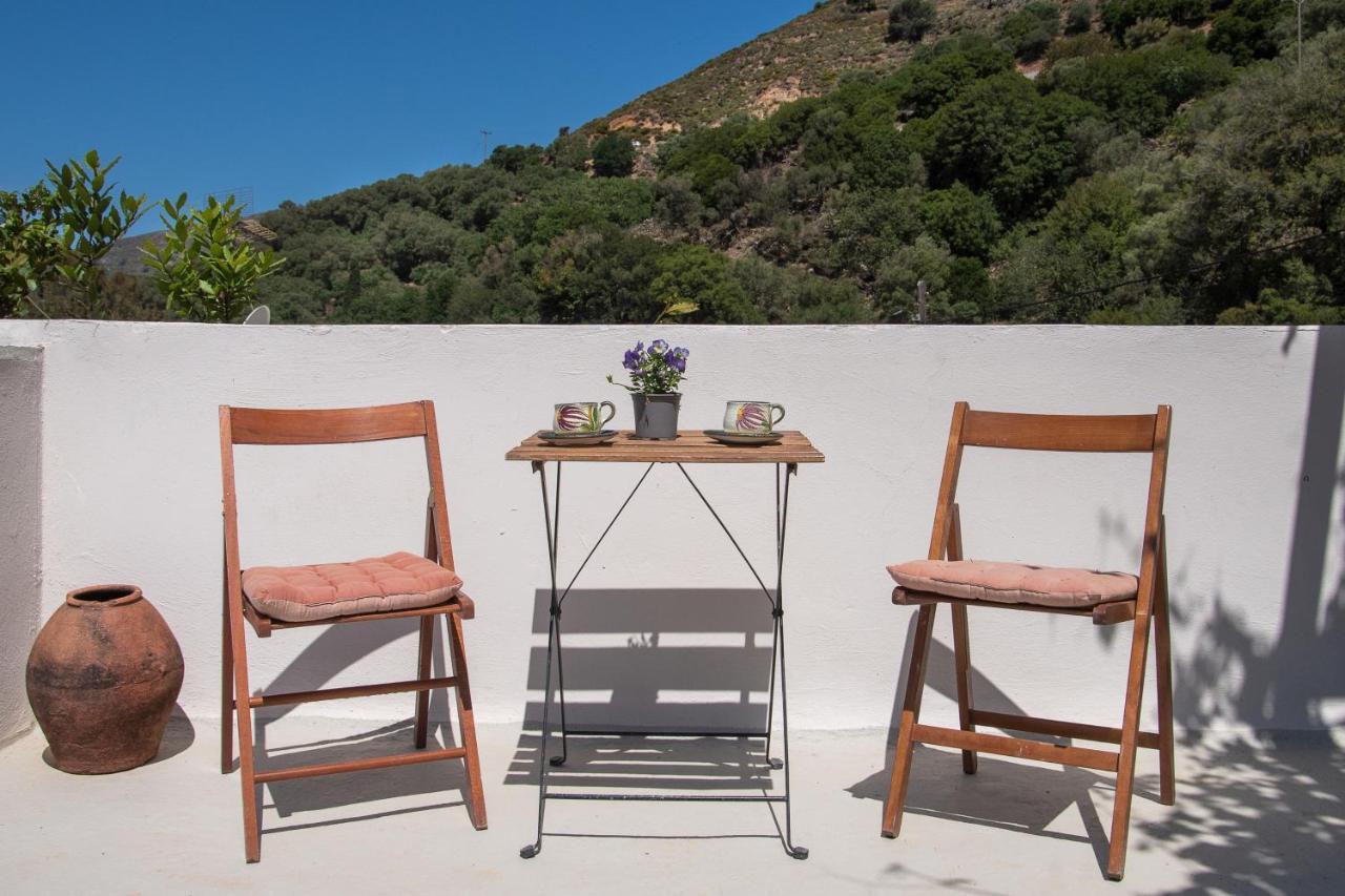 Feneri 3 -Cozy Rustic Apt 20' From Elafonisi Beach Exterior photo